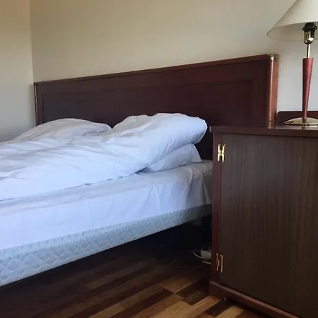 Hotel Solborg Sommerpensjonat Mandal